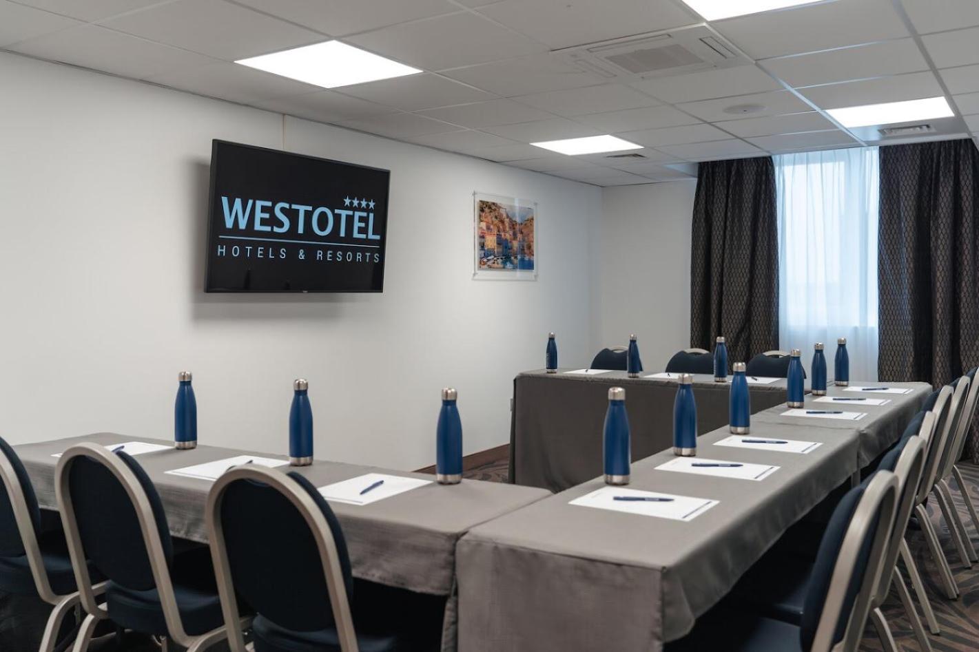 Westotel Taverny - Paris Val-D'Oise Екстер'єр фото