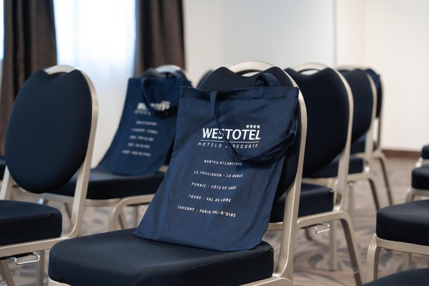 Westotel Taverny - Paris Val-D'Oise Екстер'єр фото